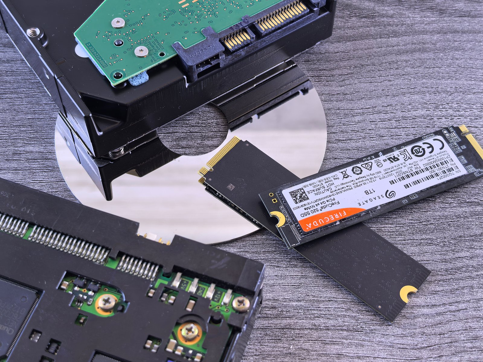 Disque dur et SSD pour récupération de données
